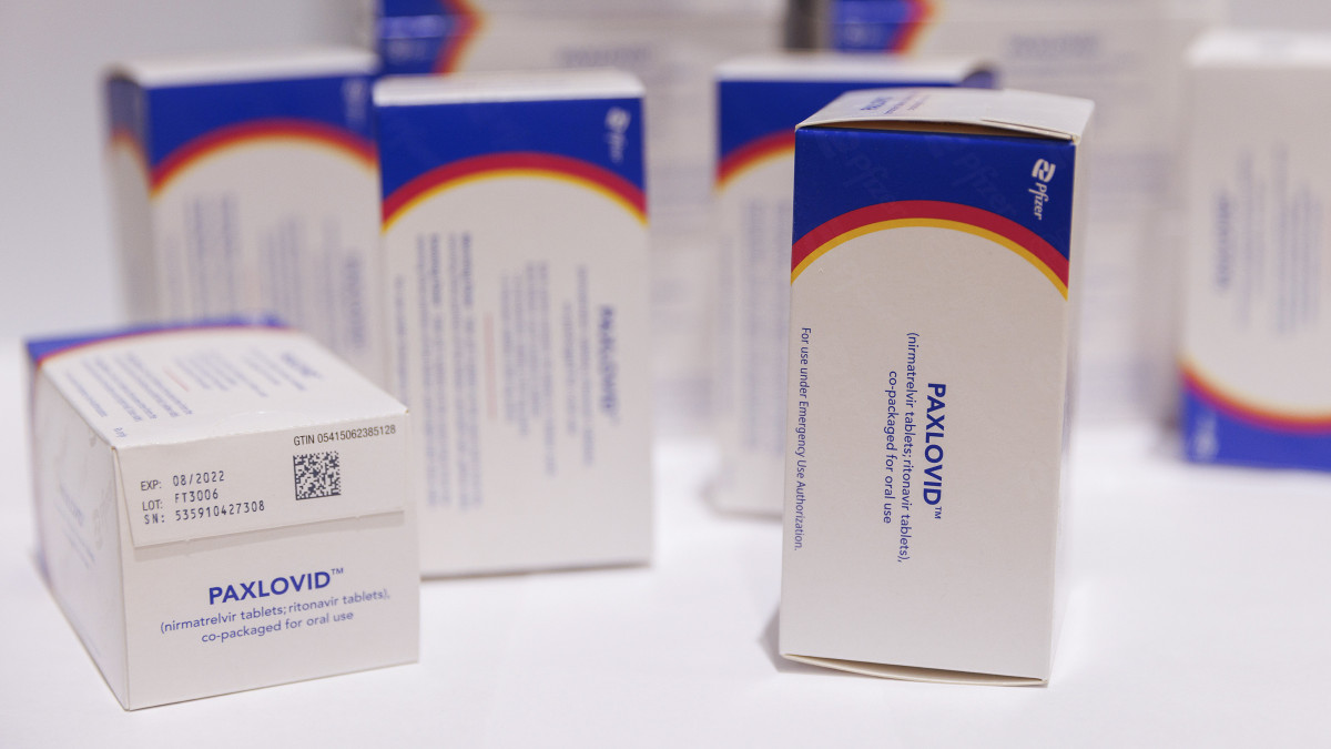 Boxes of Pfizer Inc.sÂ PaxlovidÂ antiviral medication arranged in a warehouse in Shoham, Israel, on Jan. 18, 2022. A fourth dose of the Pfizer-BioNTech vaccine was insufficient to prevent infection with the omicron variant of Covid-19, according to preliminary data from a trial in Israel released Monday. Photographer: Kobi Wolf/Bloomberg via Getty Images