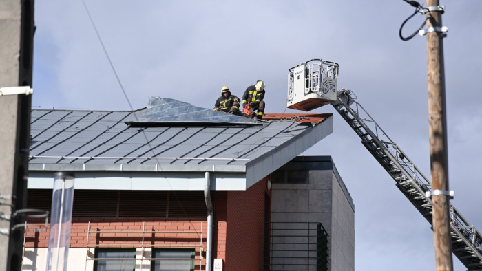 Váratlan feladatokat is kaptak a tűzoltók a vasárnapi vihar után