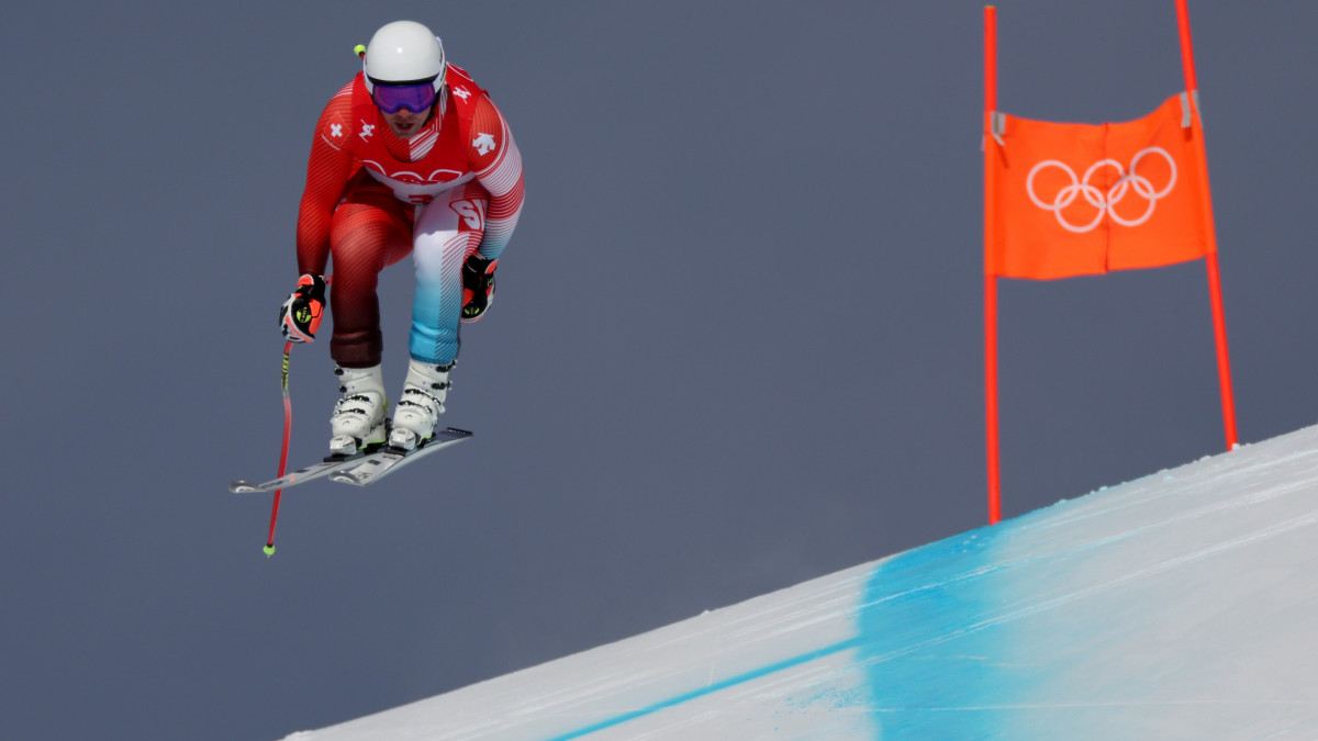 YANQING, CHINA - FEBRUARY 07: Beat Feuz of Team Switzerland skis during the Mens Downhill on day three of the Beijing 2022 Winter Olympic Games at National Alpine Ski Centre on February 07, 2022 in Yanqing, China. (Photo by Sean M. Haffey/Getty Images)