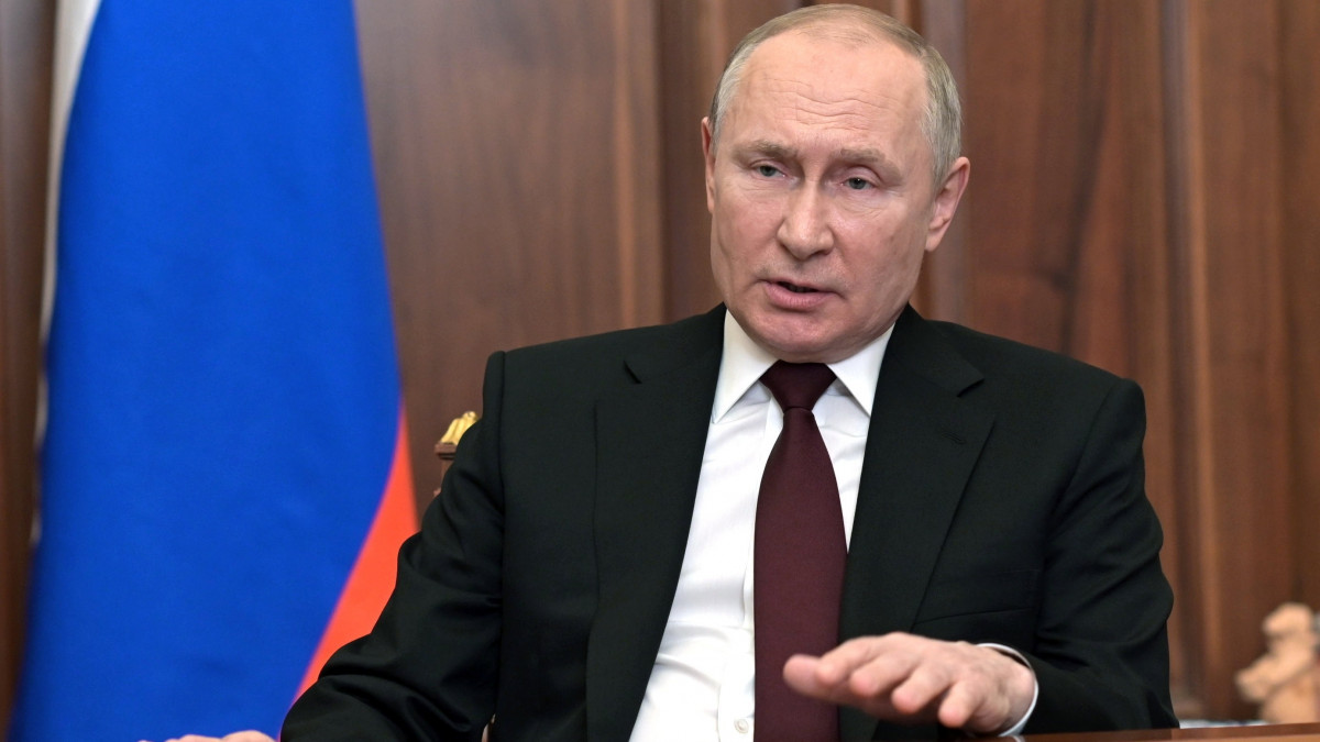 Vlagyimir Putyin: Ez egy gyarmat, külföldről irányított bábkormánnyal