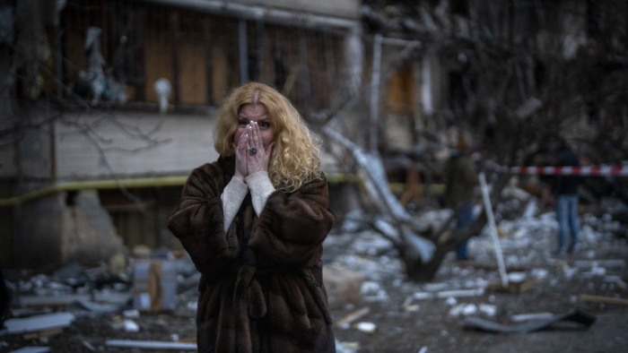Kijevi szemtanú: hidakat robbantanak fel, és nem lehet kijutni a városból