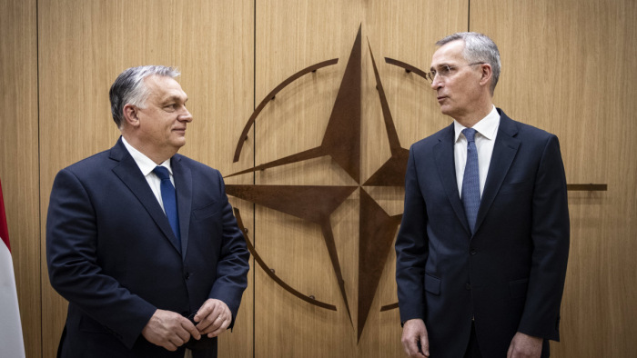 Orbán Viktor a NATO-csúcs után jelentkezett