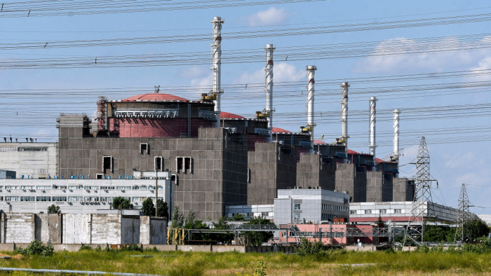 A támadások miatt tűz volt a zaporizzsjai atomerőműben