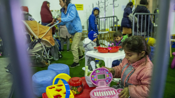 Felére esett az Ukrajnából menekülők száma