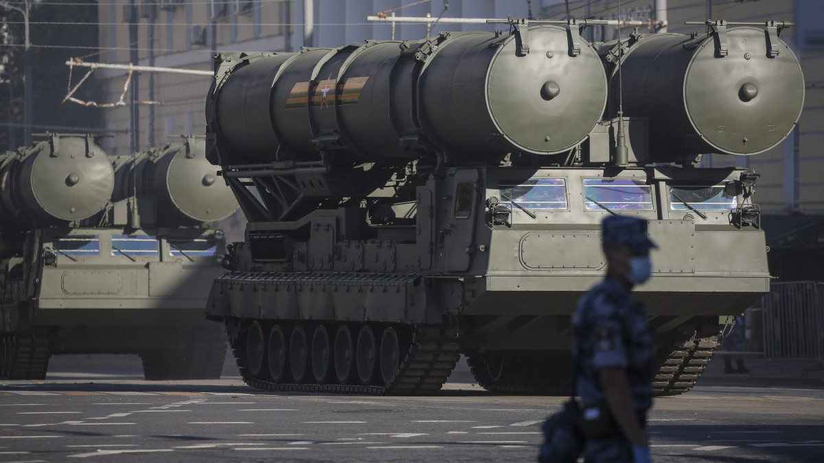 An S-300V anti-ballistic missile systems move along a street during the victory day parade in Moscow, Russia, on Wednesday, June 24, 2020. President Vladimir Putin is putting Russias military might on display Wednesday in a parade to mark the 75th anniversary of the World War II defeat of Nazi Germany, ahead of a referendum that may allow him to rule until 2036. Photographer: Andrey Rudakov/Bloomberg via Getty Images