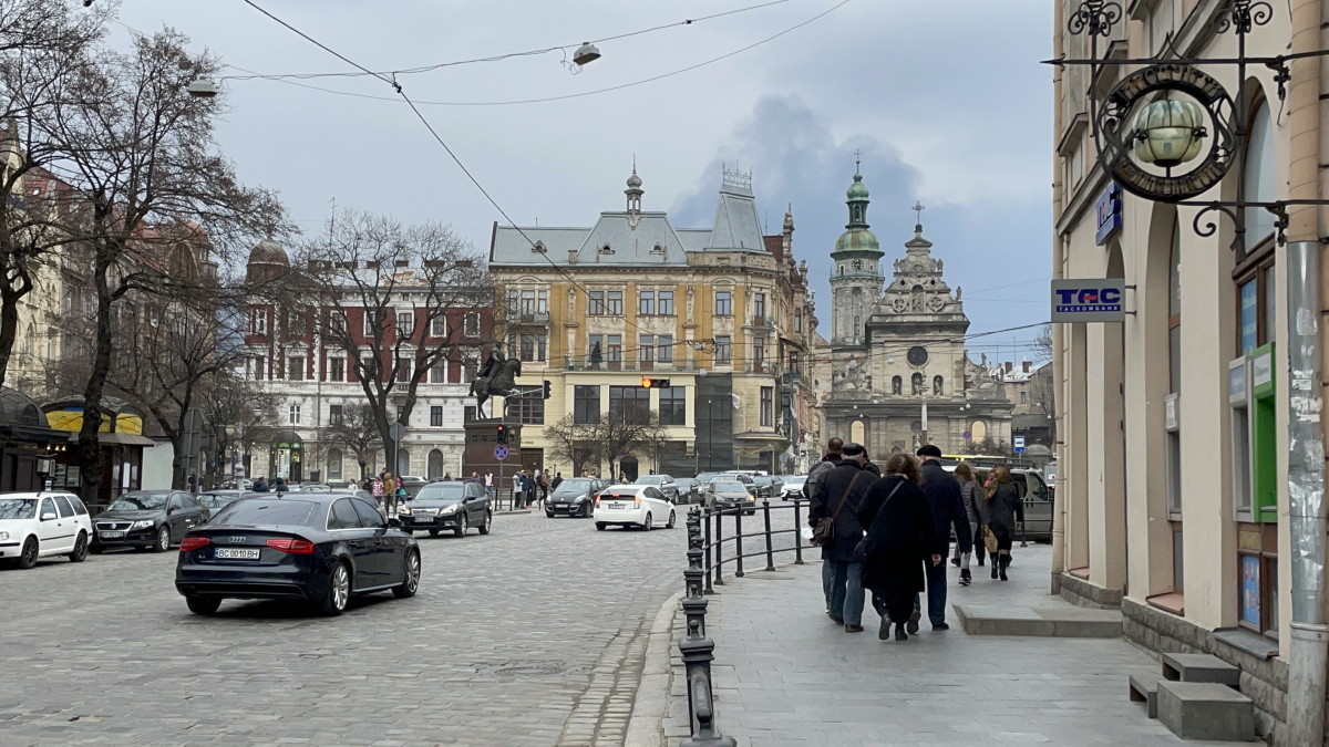 LVIV, UKRAINE - MARCH 26: Smoke rises as a result of the Russian attacks on Ukraine, in Lviv, Ukraine on March 26, 2022. (Photo by Abdullah Tevge/Anadolu Agency via Getty Images)