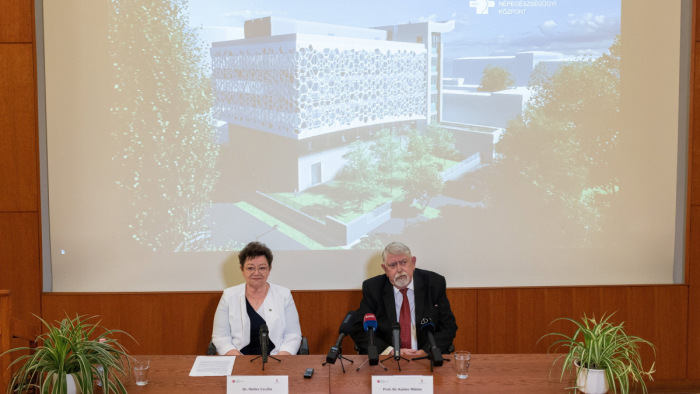 Koronavírus: új eljárásrendet adott ki Müller Cecília