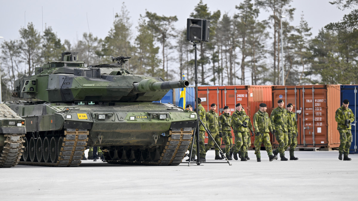 A Stridsvagn 122 battle tank at the base of the Swedish Armys Gotland Regiment near Visby, Sweden, on Friday, March 25, 2022. Swedens armed forces are boosting preparedness in regions including the Baltic island of Gotland, citing Russias increased military activity in the area. Photographer: Mikael Sjoberg/Bloomberg via Getty Images