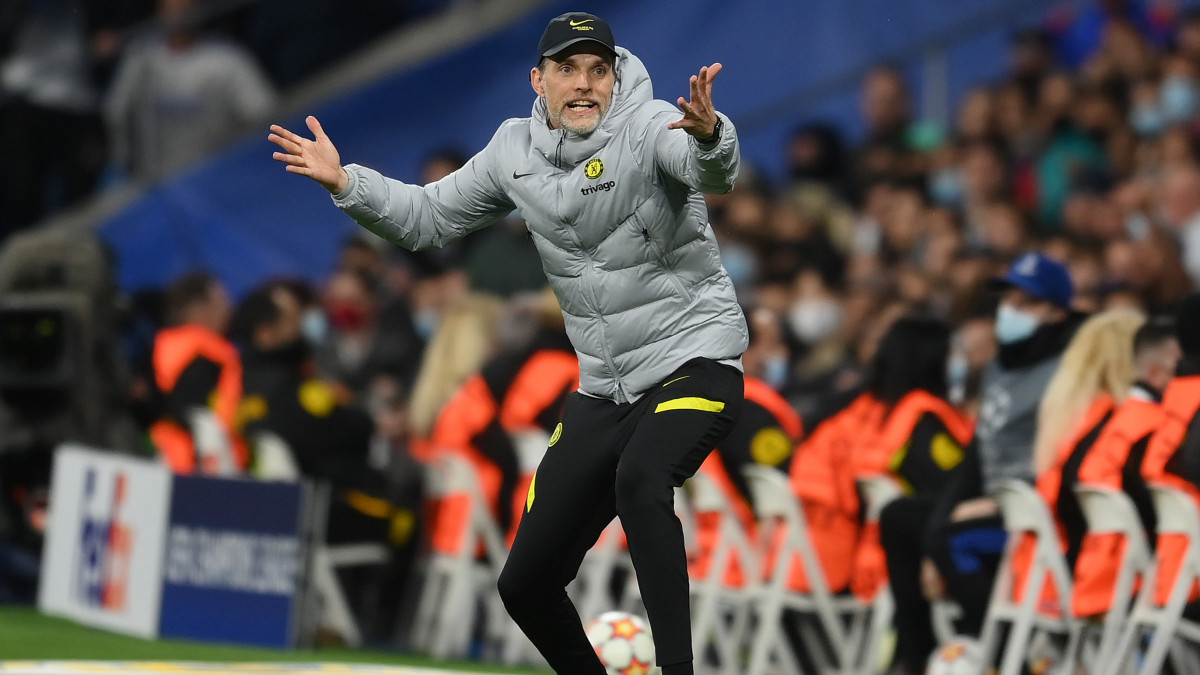 MADRID, SPAIN - APRIL 12: Thomas Tuchel, Manager of Chelsea reacts during the UEFA Champions League Quarter Final Leg Two match between Real Madrid and Chelsea FC at Estadio Santiago Bernabeu on April 12, 2022 in Madrid, Spain. (Photo by David Ramos/Getty Images)