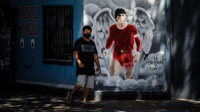 Sorsára hagyták: megszületett a Maradona orvosai és ápolói elleni vádirat