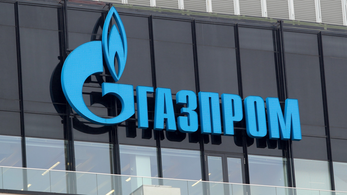 03 March 2022, Russia, St. Petersburg: The Gazprom logo is seen on a branch of the Russian state-owned corporation in St. Petersburg. Photo: Igor Russak/dpa (Photo by Igor Russak/picture alliance via Getty Images)