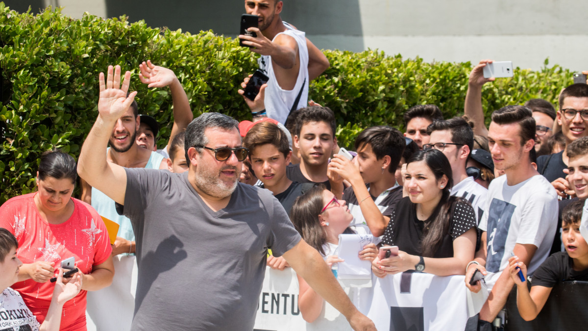 Carmine "Mino" Raiola,  football agent representing the new player of Juventus Matthijs de Ligt,  greets the fans in front of the J-Medical during her  the medical checks, Turin Italy. (Photo by Mauro Ujetto/NurPhoto via Getty Images)