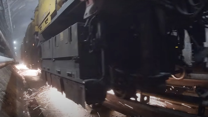Látványos munkafázishoz ért az M3-as metró felújítása – videó