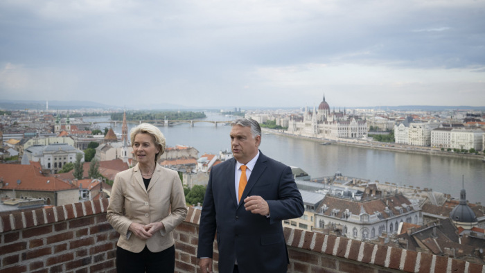 Századvég-kutatás: 10-ből 6 ember szerint Brüsszel Magyarországgal kíván példát statuálni