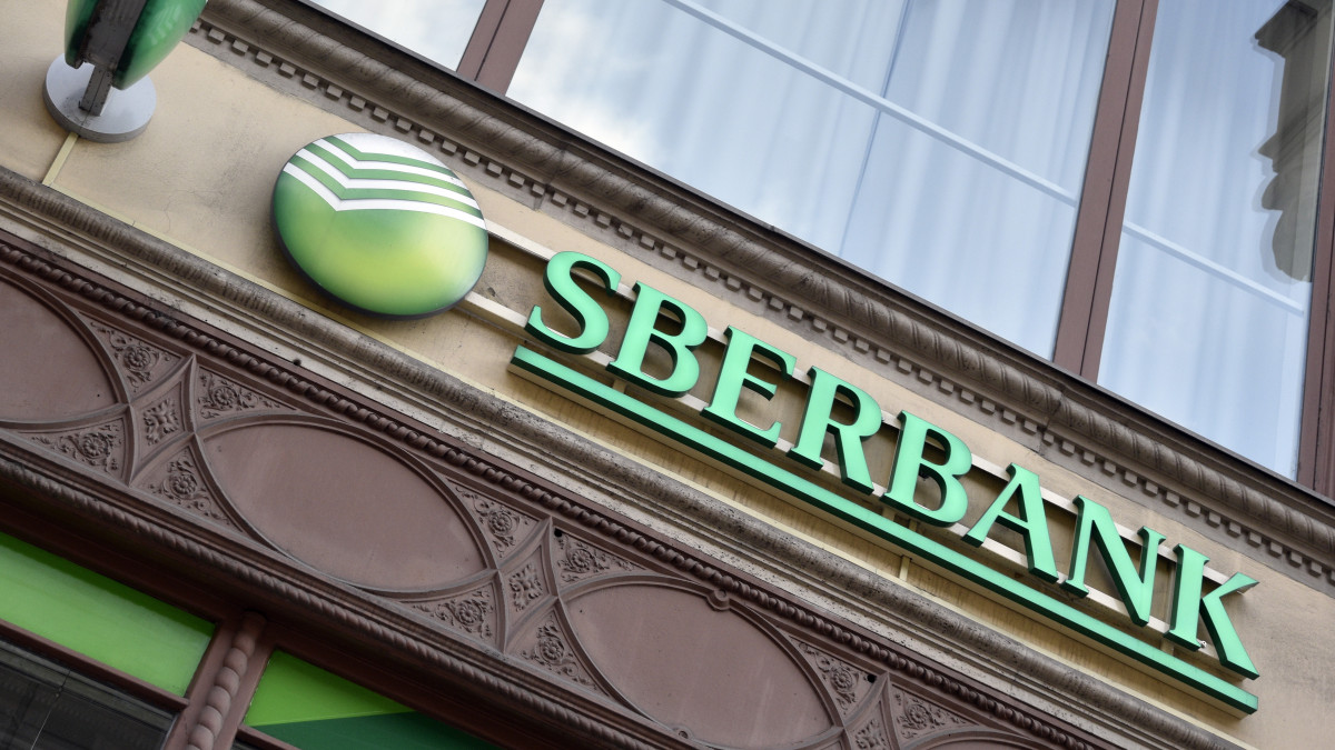 Egy magyar bank viheti a Sberbank hitelállományát - lapértesülés
