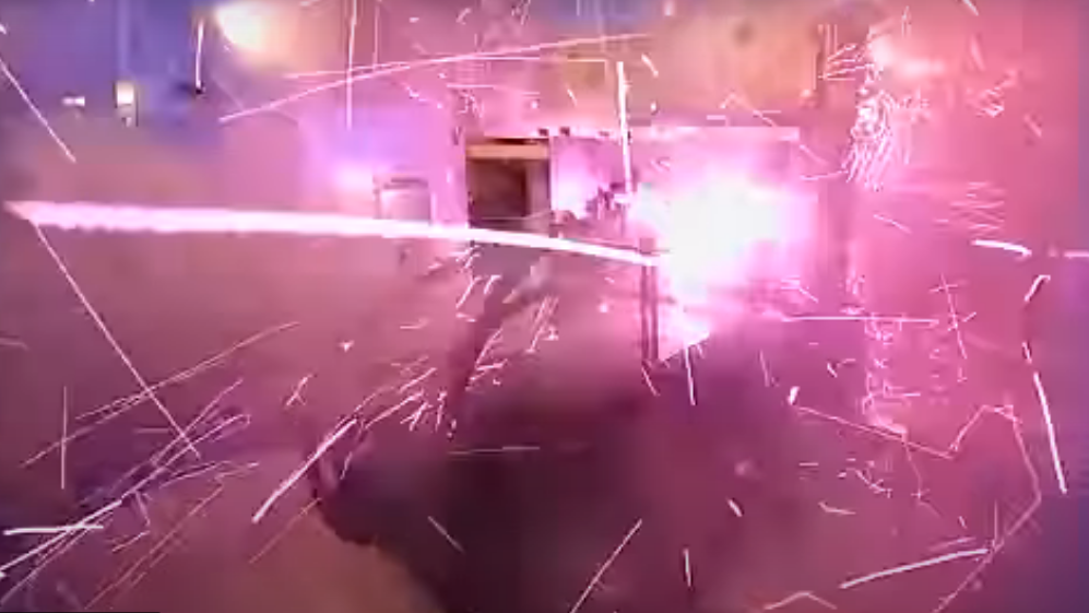 Irtózatos erejű mágnest alkottak, robbanás lett a vége – videó