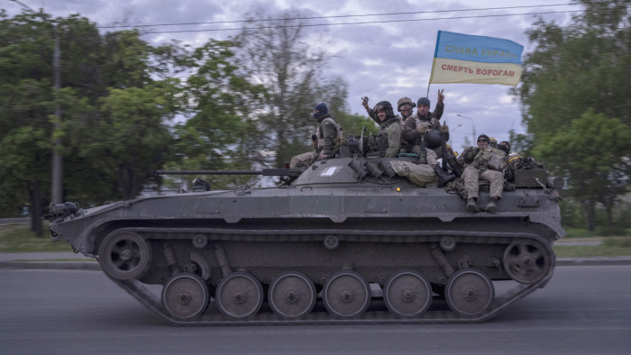 Az ukrajnai háború száz napja - hírek pénteken is