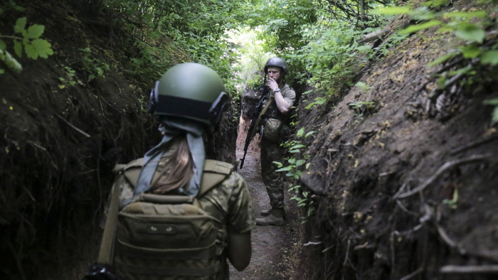 Harkivot lőtték az oroszok, újabb települést foglaltak vissza az ukránok