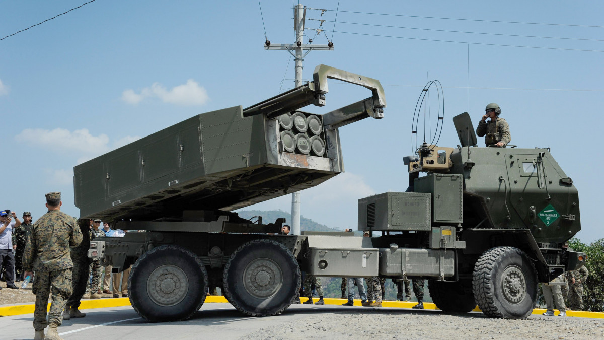 CROW VALLEY, PHILIPPINES - APRIL 14:  A US-made HIMARS (High Mobility Advanced Rocket System) on static display during live fire exercises on April 14, 2016 in Crow Valley, Tarlac province, Philippines. US and Philippine troops are set to wrap up the 11-day Balikatan (shoulder-to-shoulder) annual joint military exercises which began last week as US Defence Secretary Ashton Carter said this week more Philippine military bases would be opened to US troops and equipment on a rotational basis. The Philippines is locked in a dispute with China over islets in the South China Sea which Beijing regards as its territory.  (Photo by Dondi Tawatao/Getty Images)