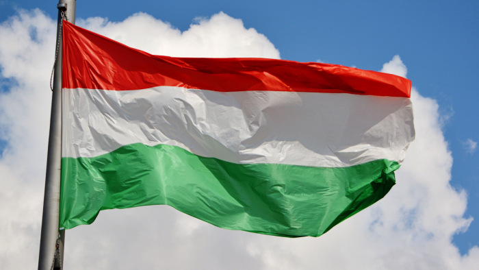 Friss beszámolók a külhoni magyarság autonómiatörekvéseiről