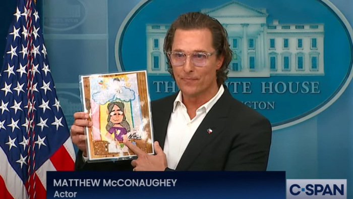 Matthew McConaughey a Fehér Házban lobbizott a fegyverviselési szabályok szigorításáért