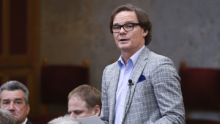 Újabb közismert fideszes politikus lép hátra