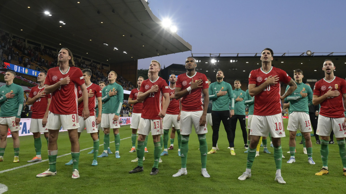 A magyar csapat tagjai a labdarúgó Nemzetek Ligája 4. fordulójában játszott Anglia - Magyarország mérkőzés után a wolverhamptoni Molineux Stadionban 2022. június 14-én. A magyar válogatott 4-0-ra győzött.