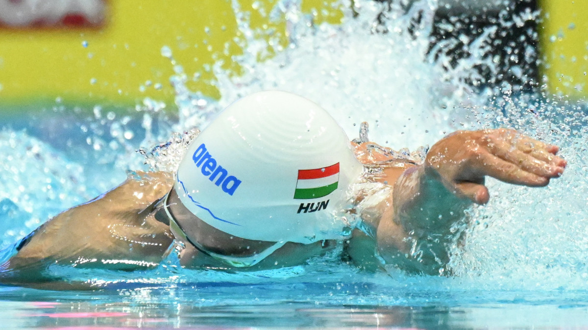 Németh Nándor a 200 méteres férfi gyorsúszás előfutamában a vizes világbajnokságon a budapesti Duna Arénában 2022. június 19-én.