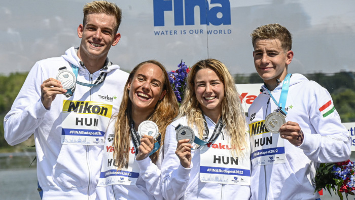 Vizes vb 2022 - Magyar ezüstérem a nyíltvízi úszók csapatversenyében