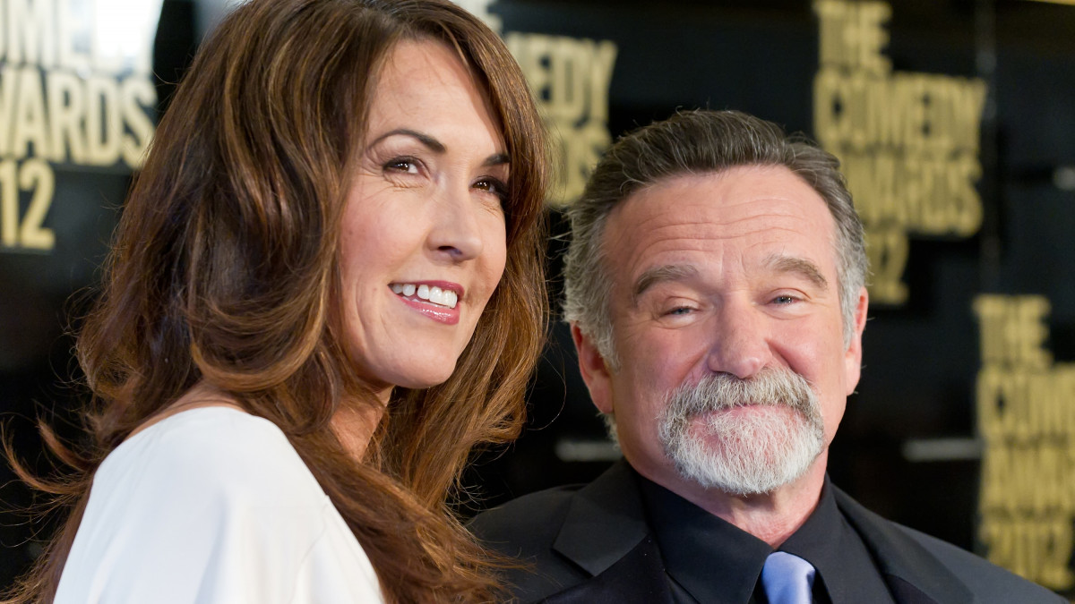 NEW YORK, NY - APRIL 28:  Susan Schneider (L) and comedian Robin Williams attend The Comedy Awards 2012 at Hammerstein Ballroom on April 28, 2012 in New York City.  (Photo by Gilbert Carrasquillo/FilmMagic)