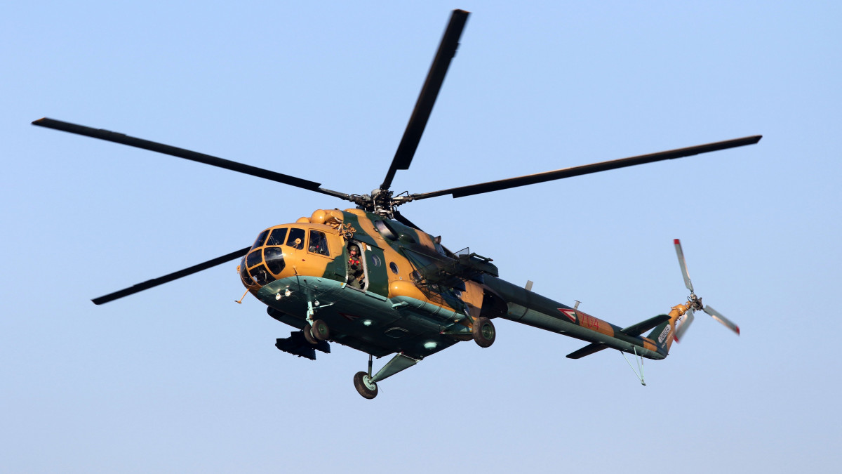 Mi-17 típusú helikopter a szolnoki helikopterbázison tartott technikai bemutatón 2018. december 13-án.