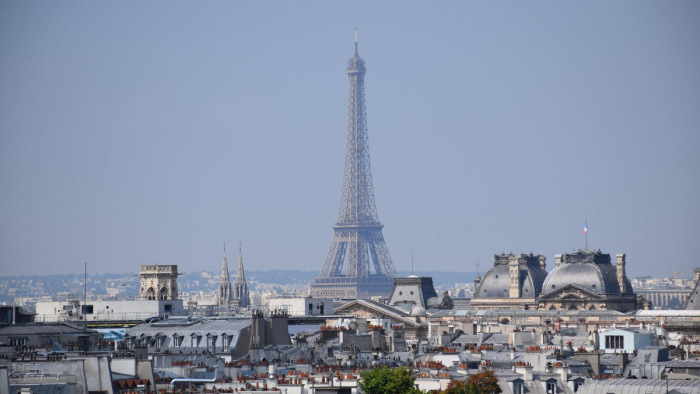 Párizs sem támogatja a foci vb-t drukkerpontok kialakításával