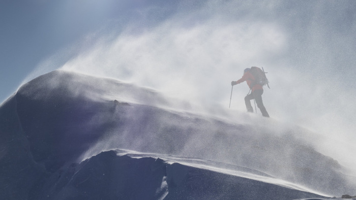 Hatalmas összeget követel egy település a Mont Blanc megmászóitól