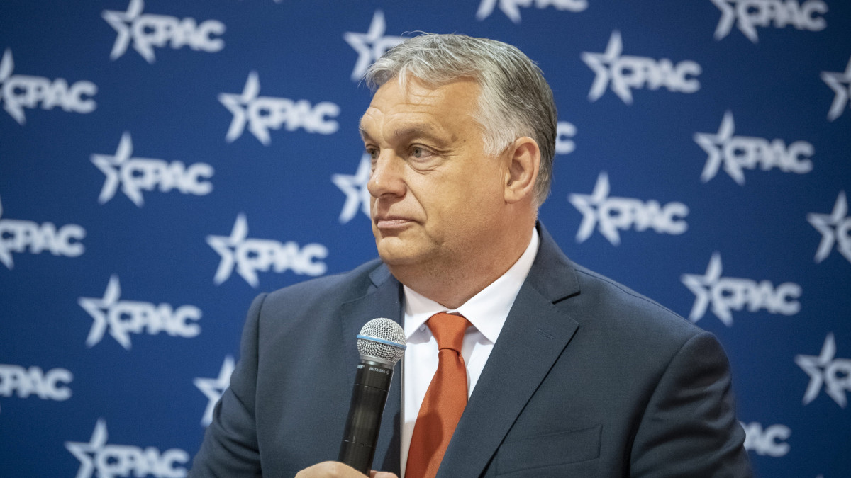 A Miniszterelnöki Sajtóiroda által közreadott képen Orbán Viktor miniszterelnök munkaebéden vesz részt az Amerikai Konzervatív Unió (CPAC) vezetőségi tagjaival a CPAC nyári konferenciájának megnyitója előtt Dallasban 2022. augusztus 4-én.
