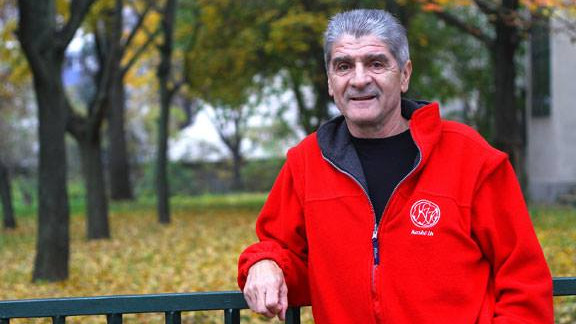 Újabb korábbi legendás futballistáját gyászolja az Újpest