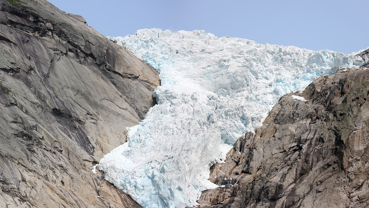 Tizenöt méter vastag jég tűnt el 10 év alatt egy svájci hágón