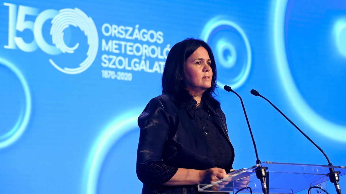 Radics Kornélia, az Országos Meteorológiai Szolgálat elnöke beszédet mond a Szolgálat 150. évfordulója alkalmából rendezett ünnepségen Budapesten, a Várkert Bazárban 2020. szeptember 25-én.