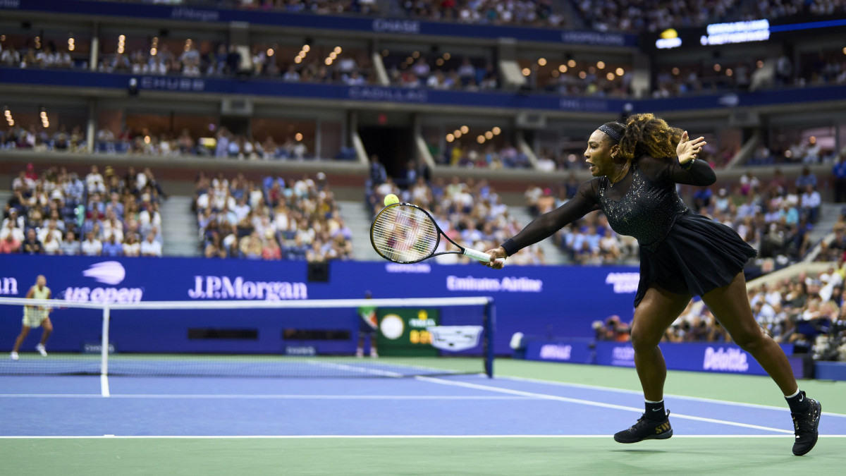 NEW YORK, NEW YORK - AUGUST 31: Serena Williams of the United States plays a backhand against Anett Kontaveit of Estonia in their Womens Singles Second Round match on Day Three of the 2022 US Open at USTA Billie Jean King National Tennis Center on August 31, 2022 in the Flushing neighborhood of the Queens borough of New York City. (Photo by Diego Souto/Quality Sport Images/Getty Images)