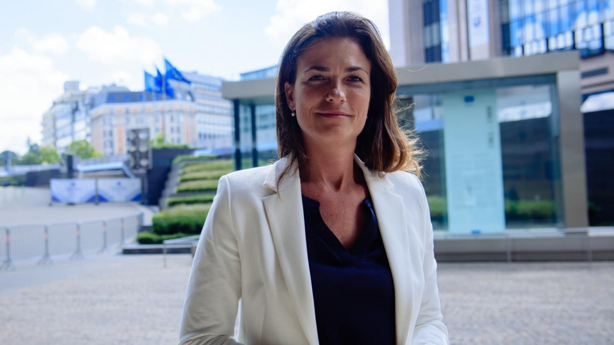 Közelít a határidő: fontos tárgyalások várnak Varga Juditra Brüsszelben