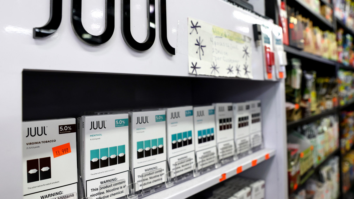 LOS ANGELES, CALIFORNIA - JUNE 22: Packages of Juul e-cigarettes are displayed for sale in the Brazil Outlet shop on June 22, 2022 in Los Angeles, California. The Food and Drug Administration (FDA) is reportedly preparing to order Juul Labs Inc. to remove its e-cigarette products from the U.S. market. (Photo by Mario Tama/Getty Images)