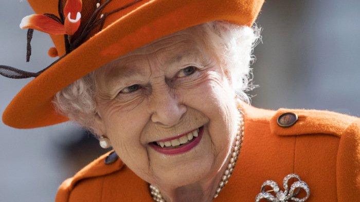 II. Erzsébet királynő, a történelmi változások uralkodója