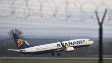 Nagy változás a Ryanairnél, korábban kell a reptérre menni