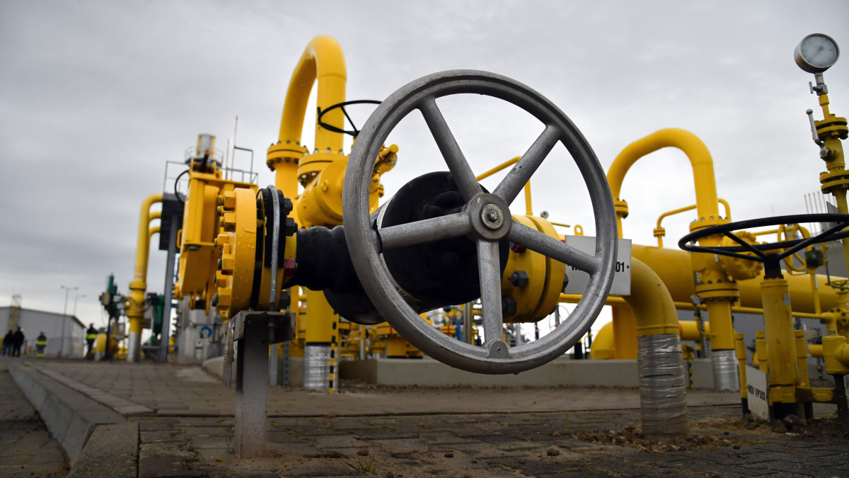 Zavartalan a gázszállítás, bár a Gazprom belengette a vezeték leállítását