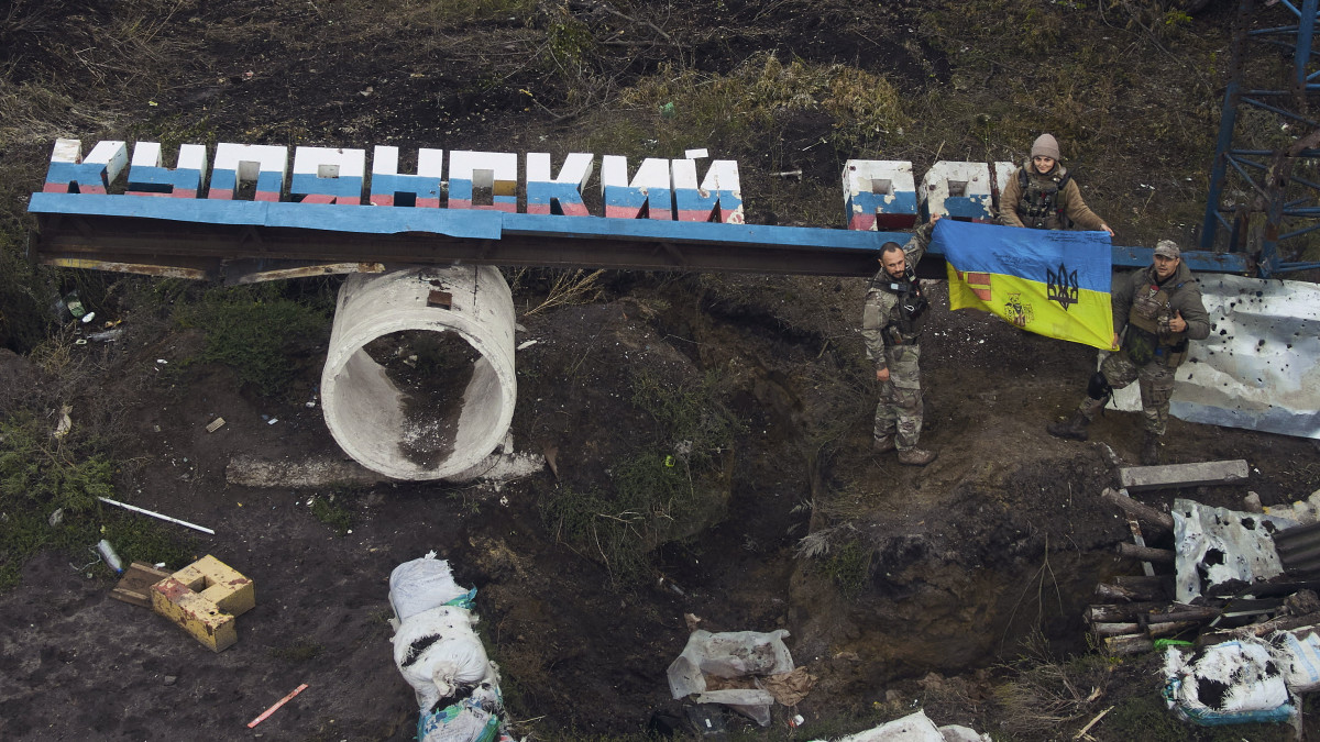 Erős üzenet: felbukkant az ukrán határnál az orosz atomvonat