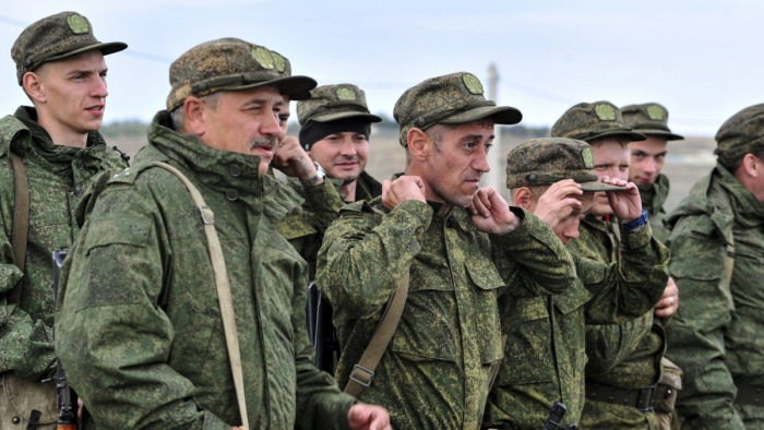 Mentálisan beteg katonák ezrei harcolhatnak az orosz hadseregben