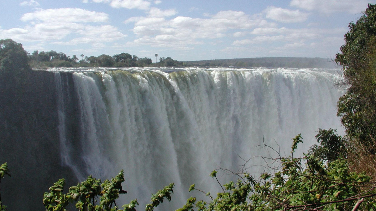 Viktória-vízesés Zimbabwében.