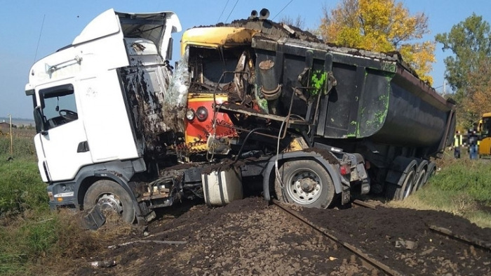 Az ikladi vasúti katasztrófát forgalomból kivont teherautó okozta