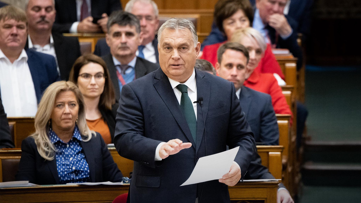 Orbán Viktor azonnali kérdésekre válaszolt, de egyre meglepő választ adott