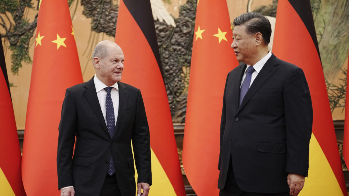 Scholz Pekingben - Németország burkoltan kéri Kínát, hogy ne álljon Moszkva mellé