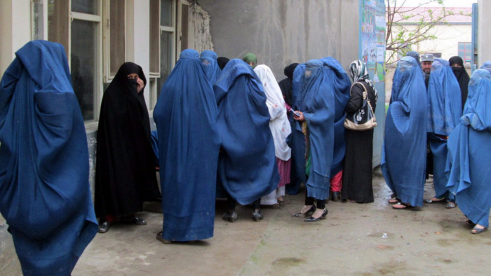 Afganisztán: a nők megsértették az előírásokat, nem mehetnek edzeni